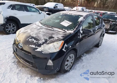 2013 Toyota Prius C Two from USA, damaged, VIN JTDKDTB39D1535060